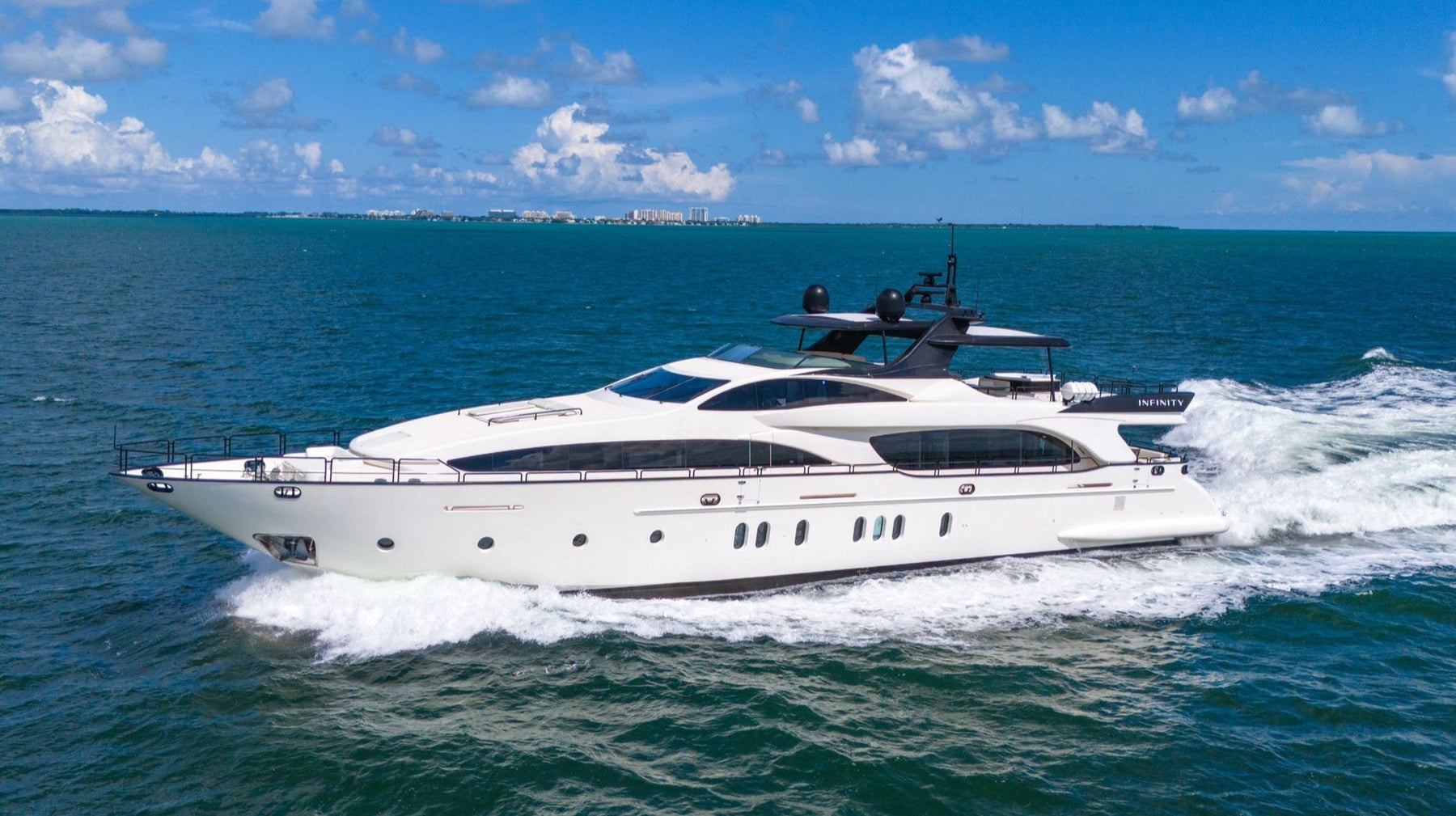 116' Azimut — 116' Azimut